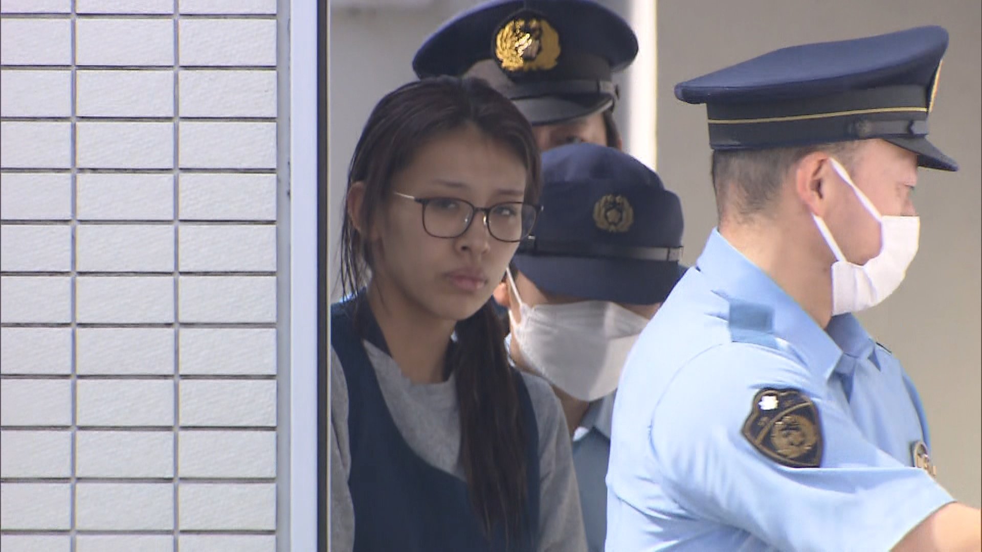 栃木強盗殺人事件の送検を伝える報道イメージ